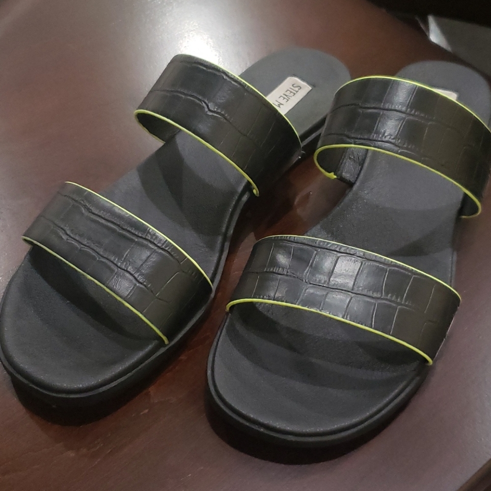 Steve Madden sandals